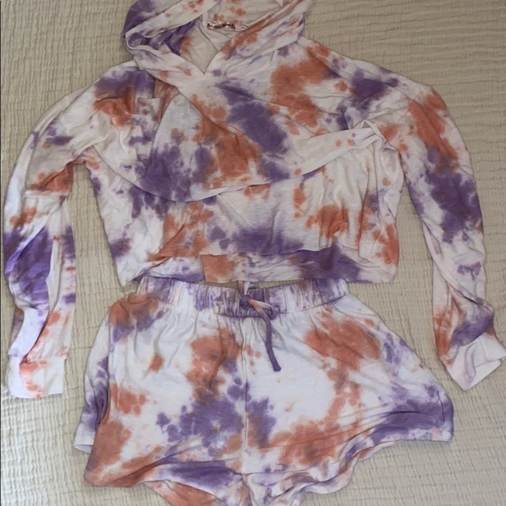 tie dye pocketed short 2 piece set